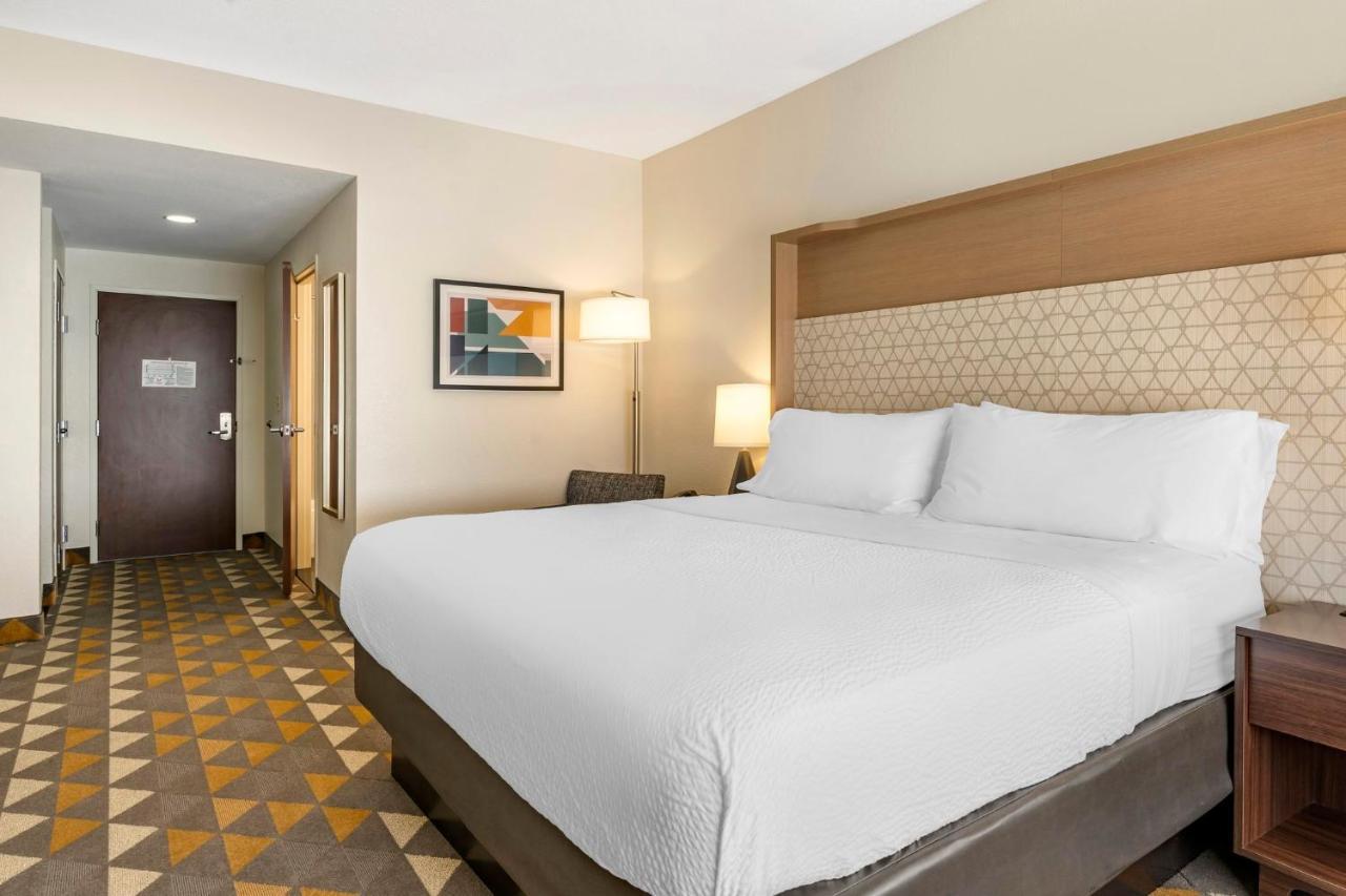 Holiday Inn Louisville Airport South By Ihg Екстериор снимка